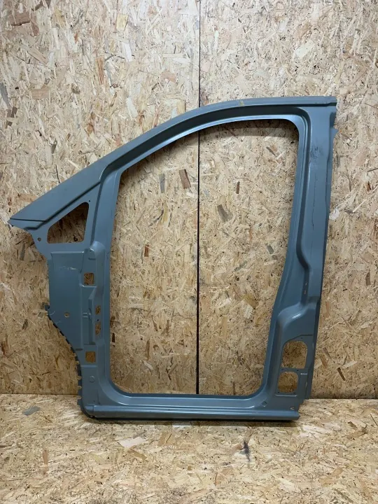Cubierta Delantera Izquierda Mercedes Vito OEM A4476372209 image 2