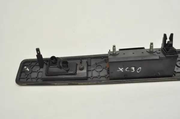 Volvo XC90 Kofferbakrand OEM 8613832 - Gebruikt image 7