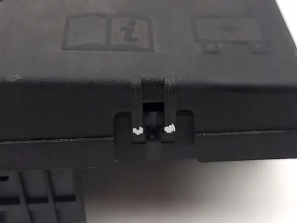 Relais batterie Land Rover Evoque II OEM K8D214N073AB image 8