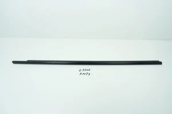OEM 31424112 Voor rechter deurglaslijst image 2