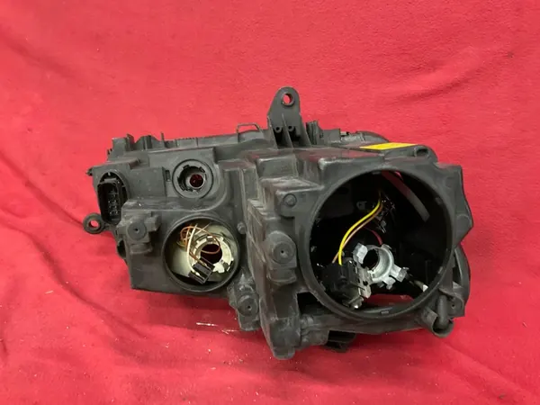 VW Touran Lift Vasemman Puolen Lamppu Musta Linssi 1T1941005C image 6