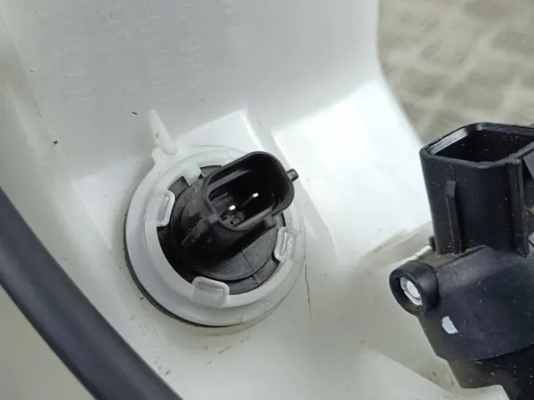 2023 KIA EV6 Réservoir de lave-glace image 4