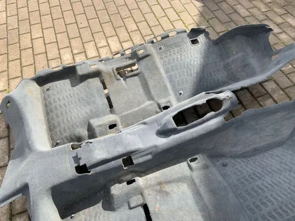 Alfombra interior Audi OE usado OEM 80B863021N Q5 image 3