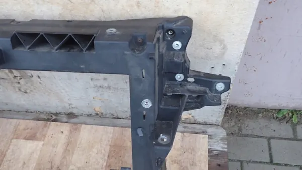 Voorste brace OEM PAS PRZEDNI WZMOCNIENIE Mitsubishi Colt image 6