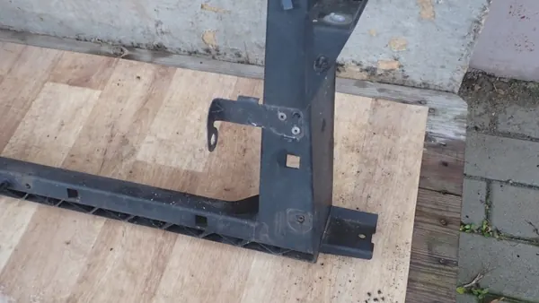 Voorste brace OEM PAS PRZEDNI WZMOCNIENIE Mitsubishi Colt image 7