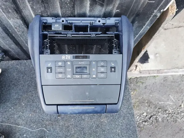 Cadre de Console Radio 1-DIN Audi A3 8L image 1