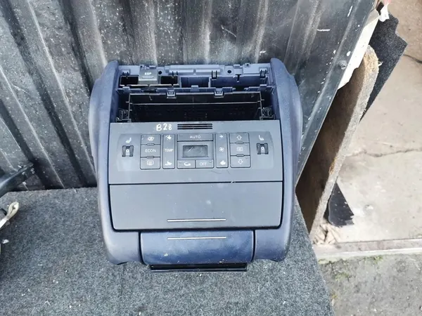 Cadre de Console Radio 1-DIN Audi A3 8L image 2