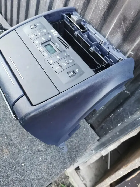 Cadre de Console Radio 1-DIN Audi A3 8L image 5