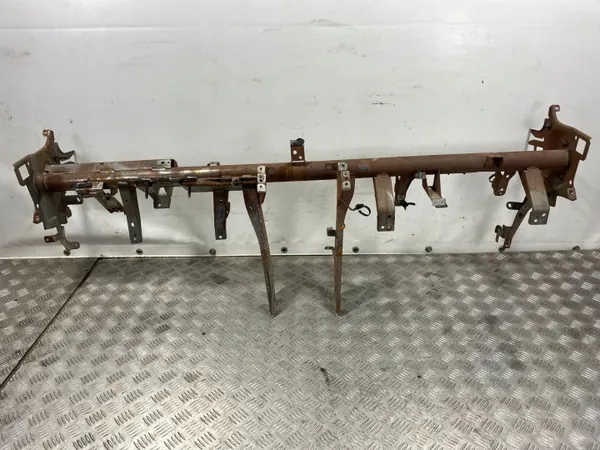 Renfort tableau de bord Subaru OE FBZ29003 image 2