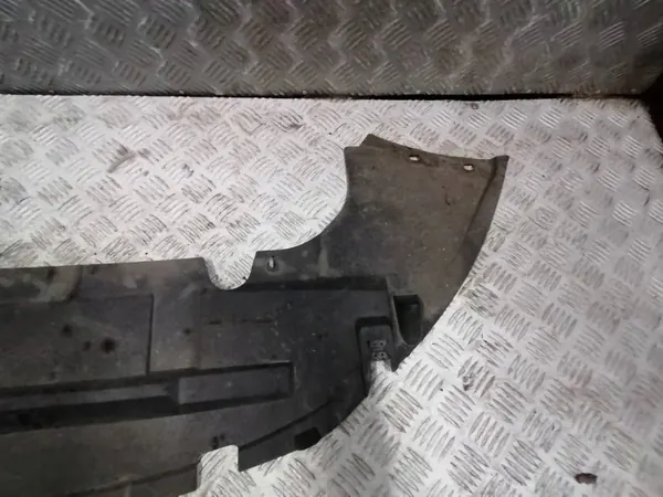 Escudo parachoques delantero Ford Focus II OEM 7M51A8B384A image 3