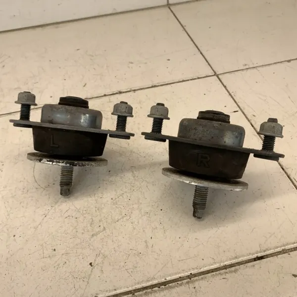Almofada de chassi dianteira direita completa esquerda Jeep OE image 2
