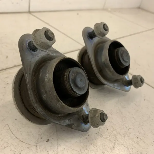 Almofada de chassi dianteira direita completa esquerda Jeep OE image 3