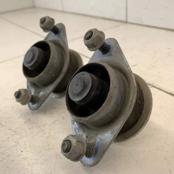 Almofada de chassi dianteira direita completa esquerda Jeep OE image 4