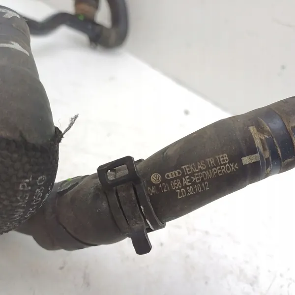 Vesiputki 04L121064T VW Skoda Seat Audi 2.0 1.6 TDI image 5