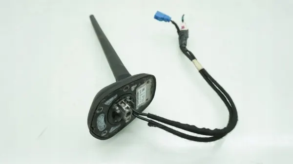 Fiat 500X kattoantenni OEM 51977808 - Käytetty image 4