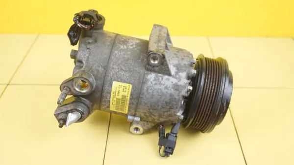 Airco Compressor GV61-19D629-CC Ford Kuga MK2 1.5 image 3