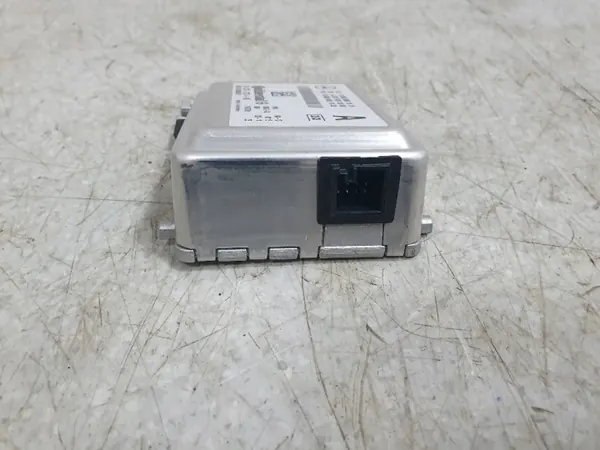 Mercedes Frontscheiben-Hebekamera OEM 0009001810 image 3