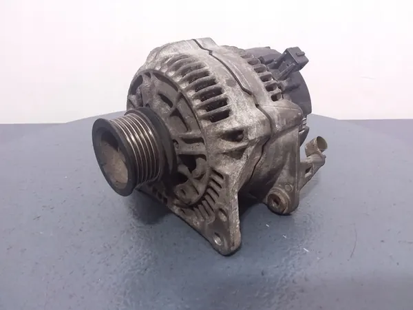 VW GOLF IV 1.6B 8V Vaihtovirtageneraattori 90A 037903025C image 2