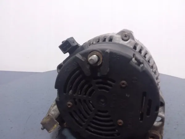 VW GOLF IV 1.6B 8V Vaihtovirtageneraattori 90A 037903025C image 6