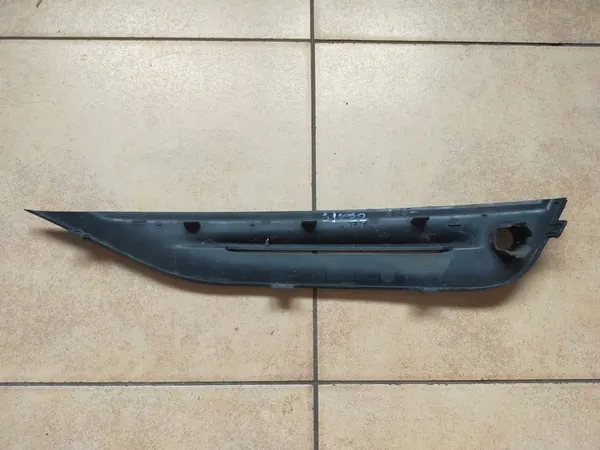 Oikea puskuriverkko Volvo V60 S60 2014- OEM 31323849 image 2