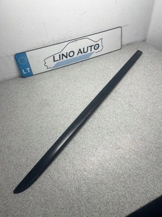 Frontscheibenabdeckung BMW 5 Touring E61 OEM 51317045448 image 2