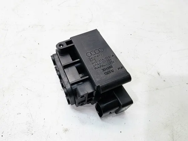 Divisor Suspensión Audi A7 4G OEM 4H0616013A image 4