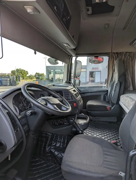 Cabina DAF XF 106 - OEM XF 106 Estado Usado image 9