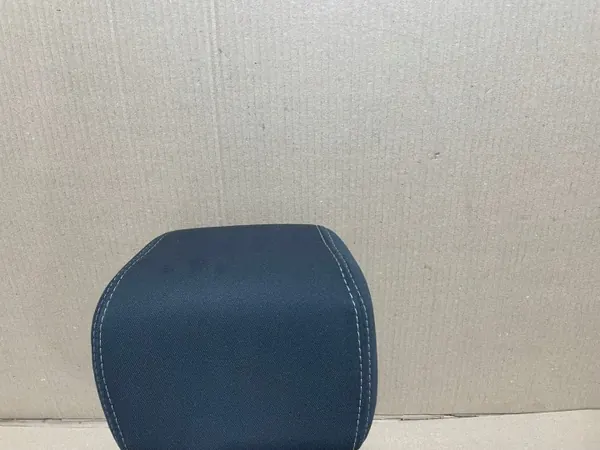 Reposacabezas trasero HYUNDAI I30 II HB hilo blanco OEM image 4