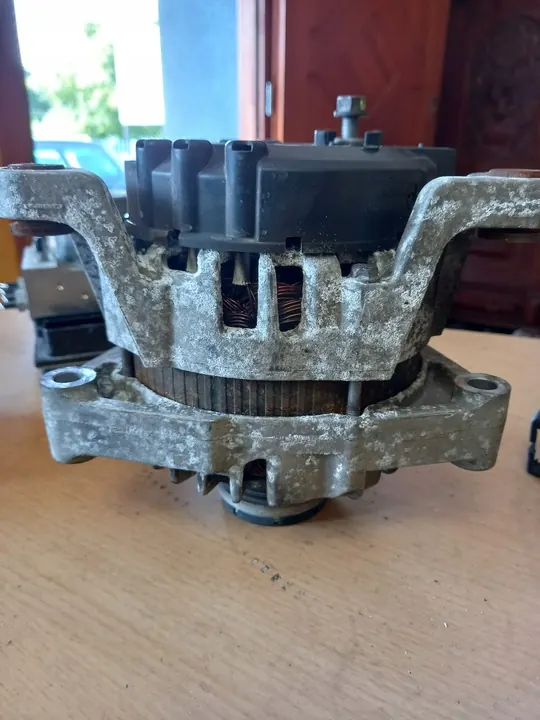 130A Valeo Generaattori Opel Astra IV J Meriva B image 2