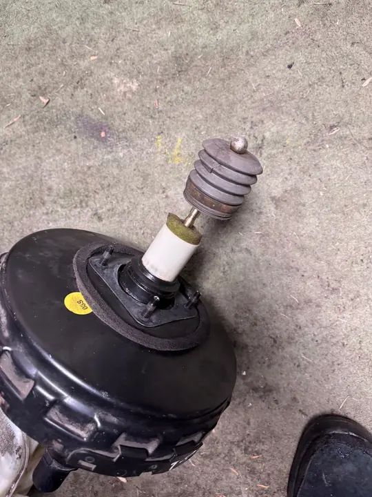 VW T5 Rembekrachtiger met Sensoren 7H0612101E image 7