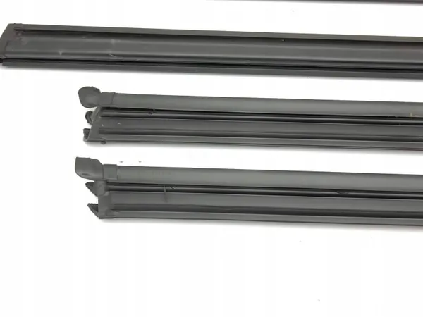 Joint de vitre avant OEM AMD177808 pour Seat Ateca image 10