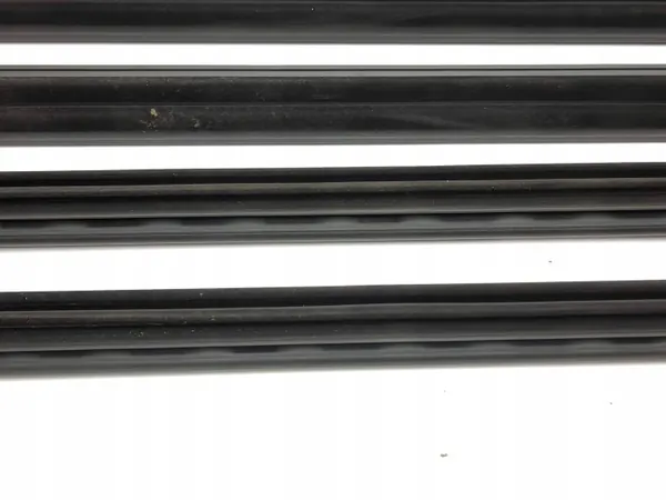 Joint de vitre avant OEM AMD177808 pour Seat Ateca image 3
