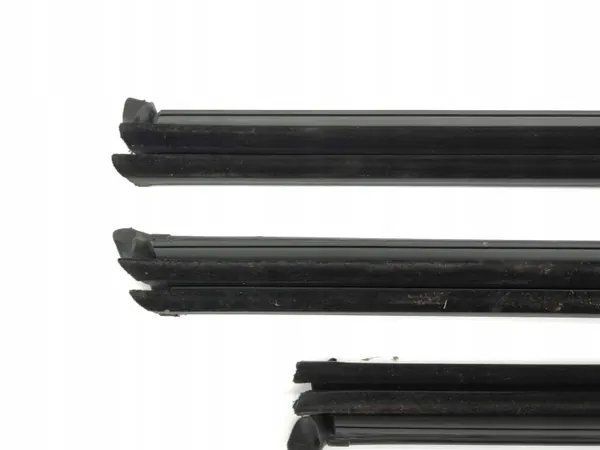 Joint de vitre avant OEM AMD177808 pour Seat Ateca image 8
