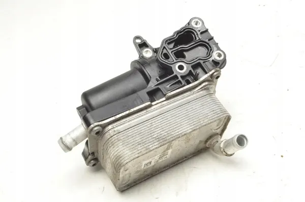 Refroidisseur d'huile Mercedes OEM A2465010501 pour CLA W117 2.2 CDI image 2