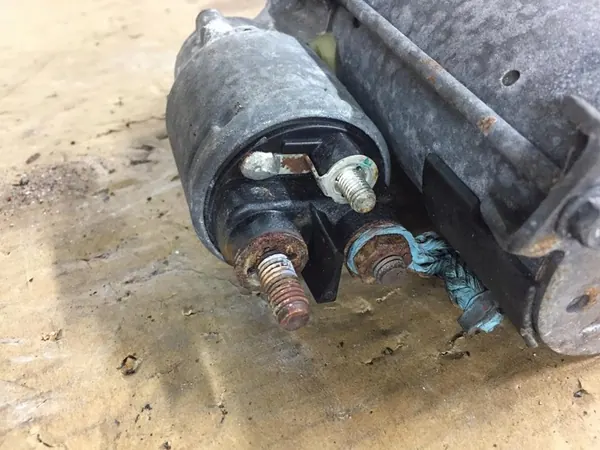 Arrancador VOLVO C30 8V21-11000-BC image 5