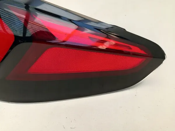 BMW 5 G30 LCI LIFT 2020- Luz Trasera Derecha 63215A711B2 image 8