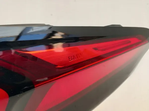 BMW 5 G30 LCI LIFT 2020- Luz Trasera Derecha 63215A711B2 image 9