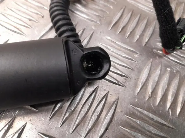 Muelle de gas Audi Q5 OEM 8MA827851B - Usado image 3