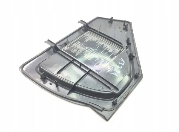 Volvo säkringslådlock OEM 82063684 - Begagnad image 3