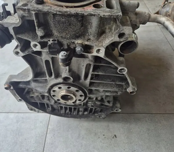 Bloco Motor Completo OEM BLOK SILNIKA VOLVO XC60 2.4 D5 image 3