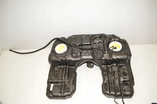 BMW X6 Polttoainesäiliö OEM 16117195462 - Käytetty image 2
