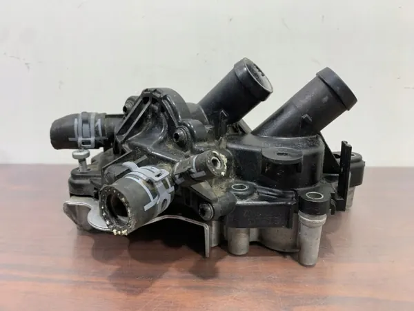 Vesipumppu OEM 04E121042AD Cupra Formentorille image 5