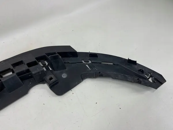 Audi A3 8V Framskydd 8V3807233B image 4