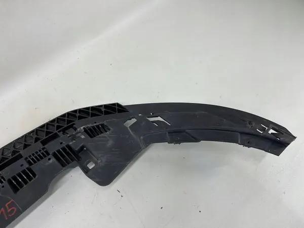 Audi A3 8V Framskydd 8V3807233B image 7