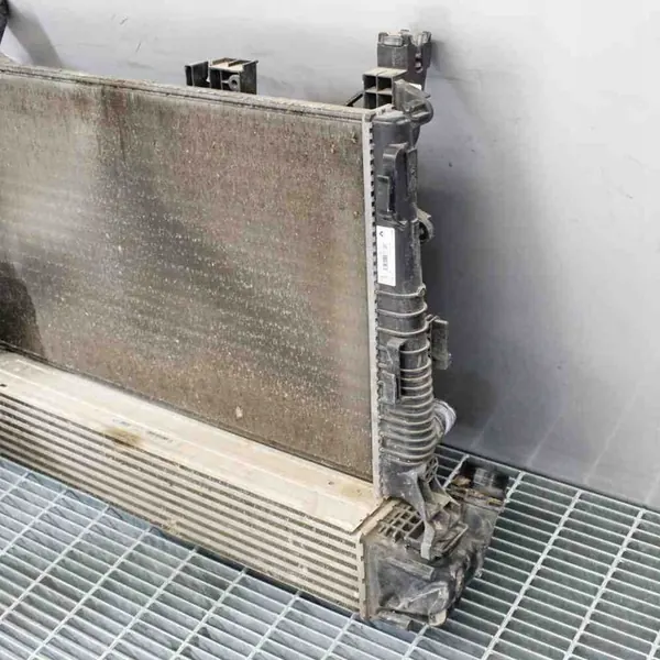 Peças de refrigeração Dacia Duster 1.5L 5YY0086 8200880552B image 3