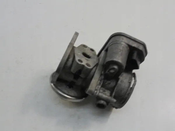 VOLKSWAGEN POLO 4 9N VÁLVULA 1.9D image 3