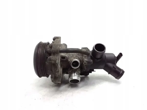 Vattenpump Mercedes-Benz B W246 W242 A6512000501 image 3