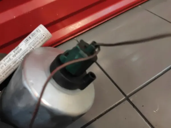 BASE DE FILTRE À CARBURANT JEEP CHEROKEE KJ 2.8CRD image 6