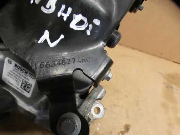 Bomba de inyección OEM 167003606R para Renault Dacia image 4