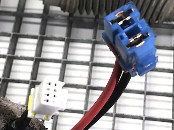 Crémaillère de Direction Mitsubishi Colt VI 1.1 75CV 02-12 MR594094 image 5